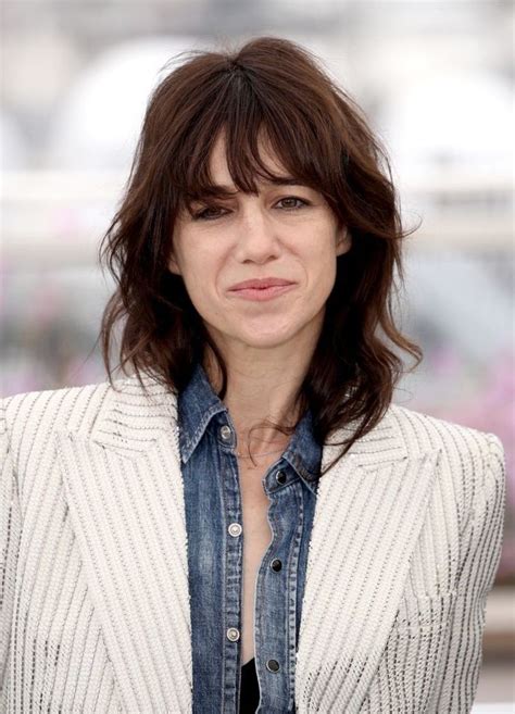 She is the daughter of english actress/singer jane birkin and french singer and songwriter. Pin su Charlotte Gainsbourg