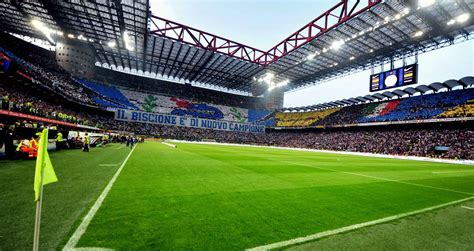 Kurang lebih setahun kemudian, tepatnya 15 september 1926 stadion selesai dibangun. @Inter Stadio Giuseppe Meazza #9ine (con immagini ...