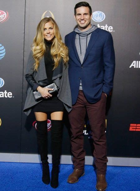 She has two brothers barron steele, and jerrod jefferson ¨jj¨. Samantha Ponder Height Weight Stats | Samantha ponder ...