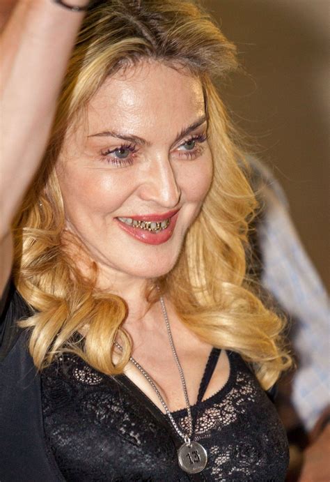 С возрастом мадонна, что называется, «остепенилась». ФОТО: Как на самом деле выглядит 59-летняя Мадонна - RU.DELFI