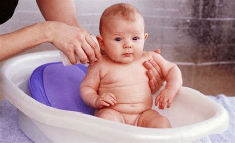 His first bath in a tub should be gentle and quick; First bath - Kidspot New Zealand..