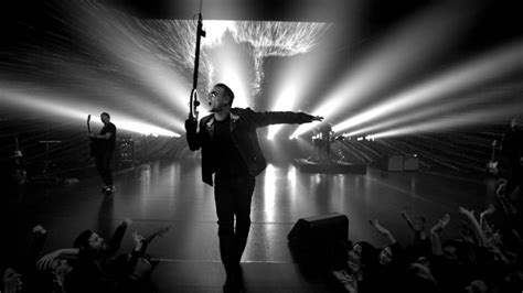 It is the feeling you get when you hear those songs. Top 10 Beste U2 Liedjes - Alletop10lijstjes