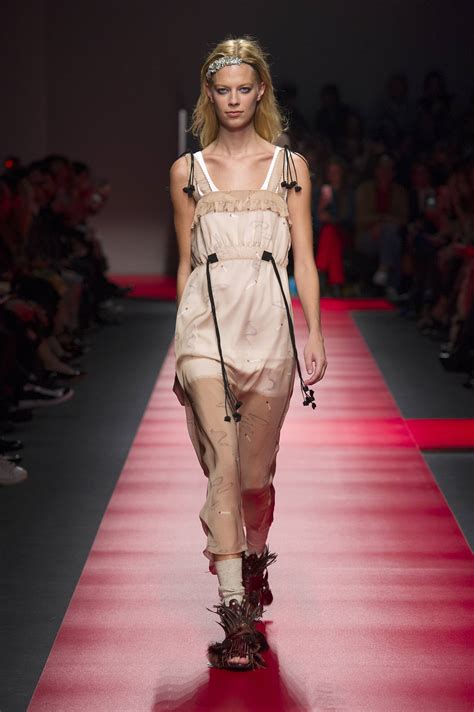 N°21 SPRING SUMMER 2016 WOMEN'S COLLECTION | The Skinny Beep