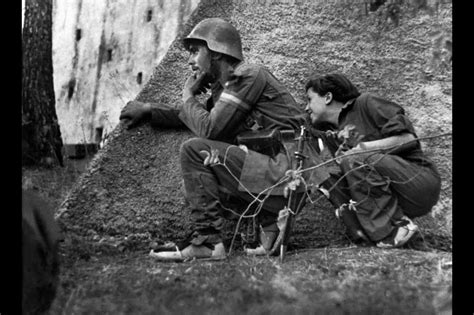 Gerda taro, fotógrafa alemana, corresponsal durante la guerra española. GERDA TARO AND ROBERT CAPA