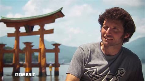 People see the same guy on tv as they would if they visited him at home and when he gets involved, it's usually with something he's genuinely. Guy Martin w Japonii w BBC Brit - YouTube