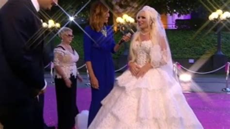 Daniela katzenberger ist die wohl kultigste blondine im deutschen fernsehen. Hochzeit Daniela Katzenberger Hochzeitskleid - Hochzeits Idee