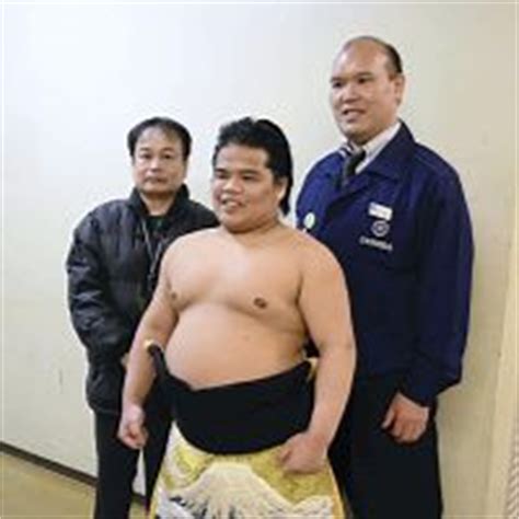 He turned professional in july 2006 and was the first wrestler born in the heisei era to become a sekitori when he was promoted to. こゆきまるDIARY 力士の健康診断