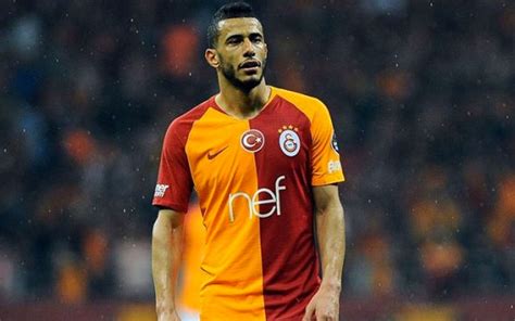 Belhanda 2003 yılında montpellier'in altyapısına transfer oldu.2009'da altyapısından yetiştiği montpellier'in a takımına. Younes Belhanda'dan kötü haber geldi - Internet Haber