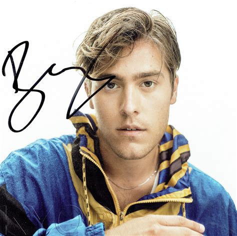 7 de julio de 1987). Chris Autographs: Benjamin Ingrosso