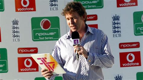 · number six in our list of top 10 greatest all rounders of all time goes to former england captain andrew flintoff. Former England all-rounder Dermot Reeve reveals financial ...