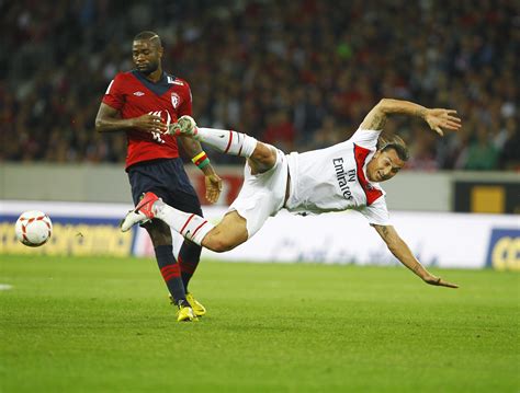 Lille suffered their heaviest home league defeat since 2017 as they were swept aside by the lille were swept aside by the manager who led them to last season's ligue 1 title as christophe galtier's. Lille-PSG en images - Football