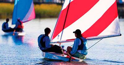 This lake is surrounded by mountain views and wonderful parks. Rental Boat Rates | Yankee Boating Center | Lake George, NY