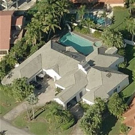 Flo rida's new ep my house is available now! Flo Rida's House in Hialeah, FL (Bing Maps)