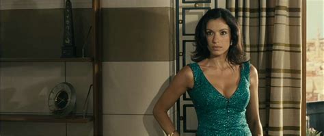 Oss 117 is the french equivalent of james bond. L'Alligatographe: OSS 117: Le Caire nid d'espions