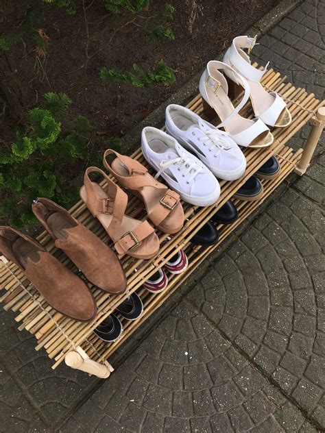 From underbed storage to modified benches, many of these ideas incorporate accessible materials. DIY schoenenrek van bamboe - platform-sunshine | Puma ...