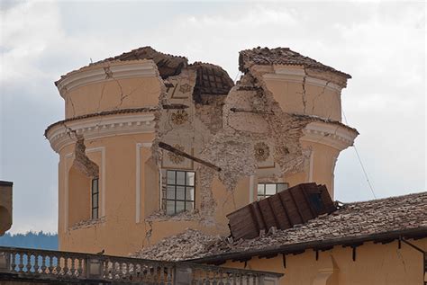 L'aquila ha sofferto nei secoli passati le conseguenze catastrofiche di diversi terremoti di cui studiosi e storici aquilani si. Terremoto a L'Aquila: processo alla comunicazione - Galileo