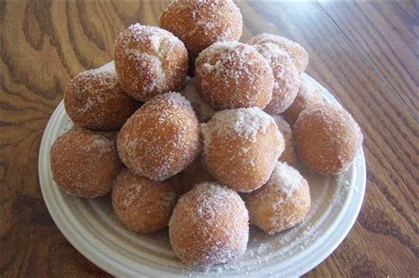 Spanish tradition has it that the three kings, los reyes magos, are the ones who on the morning of january 6th, el día de reyes, bear presents for all the children. Christmas Desserts Spanish / 21 Ideas for Spanish ...