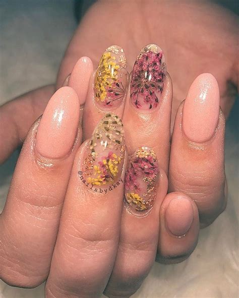 Mini dried flowers for nails. Pin on Nails!