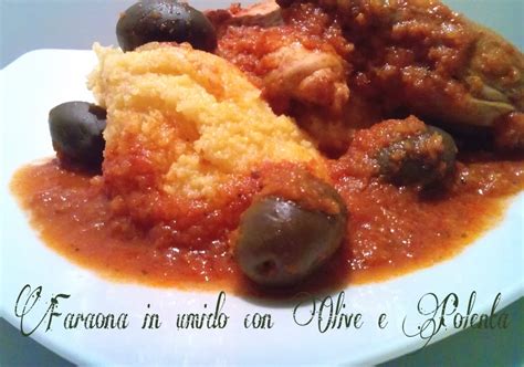 Scopri su cucchiaio d'argento le ricette con faraona da preparare direttamente a casa tua: Cucinando tra le nuvole: Faraona in umido con Olive e Polenta