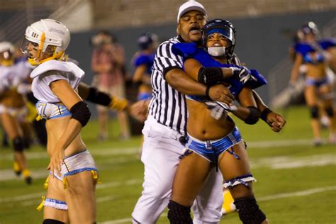 How's that for an seo headline? Lfl Uncensored : Tech Media Tainment Lfl Nip Slips A Thing ...