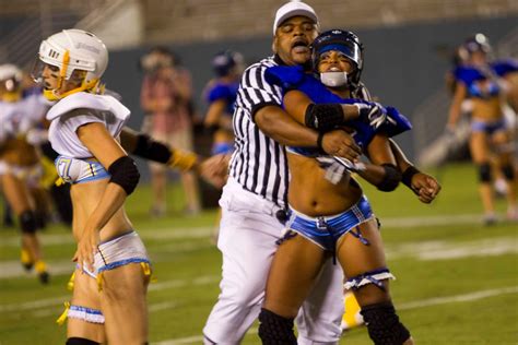 My collection of lfl wardrobe malfunction photos has been moved to a website called lfl wardrobe malfunctions. Lfl Uncensored : Tech Media Tainment Lfl Nip Slips A Thing ...