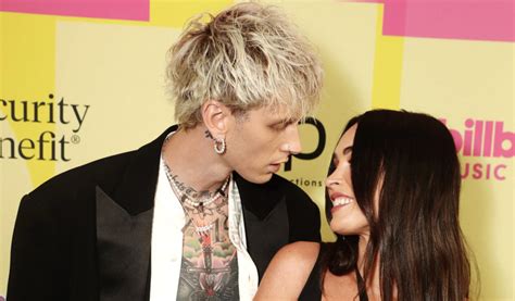 Megan denise fox was born on may 16, 1986 in oak ridge, tennessee and raised in rockwood, tennessee to gloria darlene tonachio (née cisson), a real estate manager & franklin thomas fox, a parole officer. Billboard Music Awards 2021: Megan Fox and Machine Gun Kelly | Tom + Lorenzo