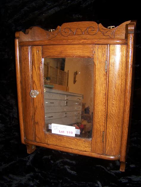 ✅ browse our daily brands: Antique Oak Medicine cabinet