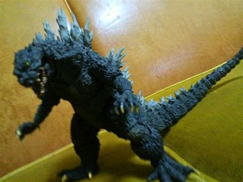 Sh monsterarts godzilla 2000 millenium special color version review. Import Monsters: S.H. MonsterArts Godzilla 2000 MILLENNIUM ...