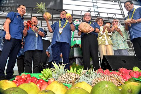 And facilitate growth of existing and new agricultural commodities and. Tech-driving growth in Sarawak's agriculture - BorneoPost ...