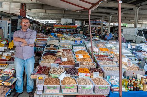 Handeln ist in der türkei nur mehr am basar angebracht, in geschlossenen geschäften und einkaufszentren gilt der angeschriebene preis. BeebleBlox: Montagsmarkt in Manavgat