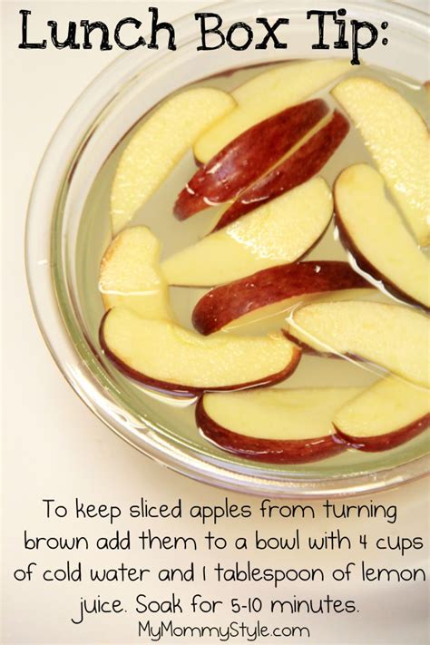 The good news is that it's pretty simple to keep apples white when cut, but perhaps the better news is that whether an apple turns brown or not, the same health benefits are. Healthy Lunch Box ideas-week 2 - My Mommy Style