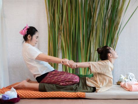I had a 1.5 hour thai full body massage and enjoyed every bit of it. Body to Body Massage Blog - B2B Spa