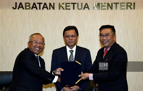 Astro awani 9.058 views7 months ago. Pengarah JTU Sabah dilantik SKN Sabah baharu | Wilayah ...