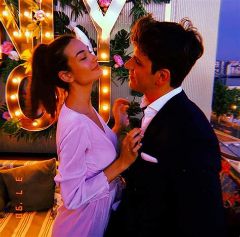 Jun 08, 2021 · se abre en una ventana nueva abre un sitio web externo abre un sitio web externo en una ventana nueva abre un sitio web externo abre un sitio web externo en una. La boda de Diego Matamoros y Estela Grande en exclusiva