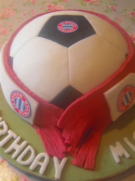 Explore simonamaria1975's photos on flickr. Eileen Atkinson's Celebration Cakes: Bayern Munich ...