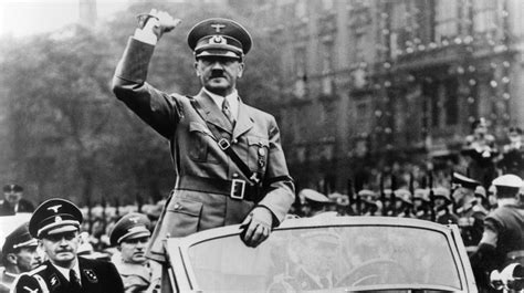 Adolf hitler verleiht theodor morell 1944 das ritterkreuz zum kriegsverdienstkreuz. Nicht mal 80 Prozent der Salzburger Schüler wissen, wer ...