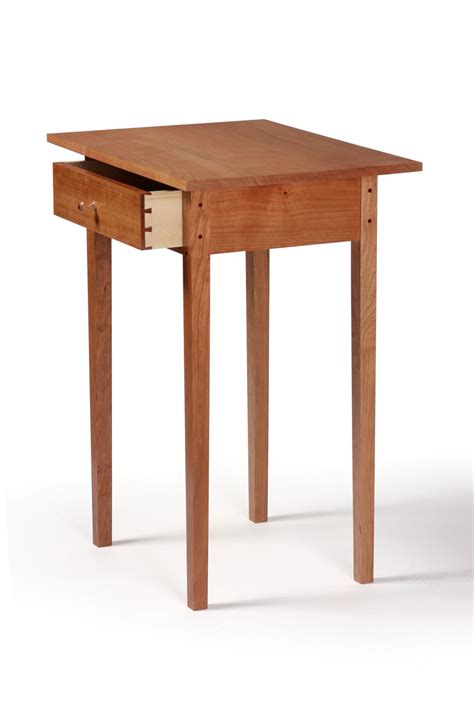 Simplicity, however, does not replace functionality. Tweaking a shaker table - FineWoodworking