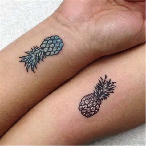 I picked out this adorable pineapple stencil and knew that it would make a really fun backdrop to you can use a small roller brush, a stencil brush, or a sponge brush, but truthfully what i found to. Pin by Kristynunez on Pineapple tattoo in 2020 | Pinapple ...