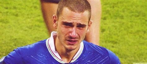 Watch and create more animated gifs like leonardo bonucci 2015/2016 at gifs.com. Milanista per sempre, Leonardo Bonucci cries after losing the EuroLeague...