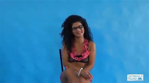 (italian dialogue) amateur cuckold porno. Pelato tatuato scopa riccia - FACILEPORNO.COM