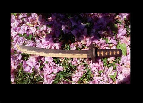 Gerçek adı linda ann hopkins olan tera patrick amerikalı p0rno yıldızıdır. Oak Wakizashi short samurai sword | Etsy (With images ...