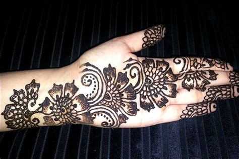 Maybe you would like to learn more about one of these? Terbaru 15+ Tato Henna Di Lengan Tangan - Contoh Gambar Tato