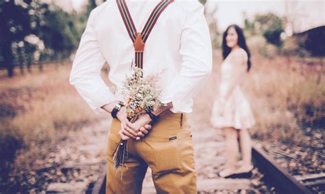 Remember things that are important to her and participate in them. Eric Wetlaufer on Keeping Your Girlfriend Happy