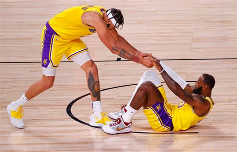 Portland trail blazers vs los angeles lakers live stream. Photos: Lakers vs. Portland in Game 2 of their NBA playoff series - San Bernardino Sun