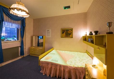 Das schlafzimmer ist der wichtigste ort der erholung. Ddr Schlafzimmer - Schlafzimmer