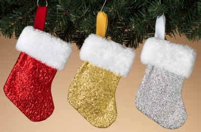 Christmas stocking is an essential part of christmas and now you can get this adorable small stocking that is filled with yummy candies! Candy Filled Christmas Stockings Wholesale : 100 Stocking ...