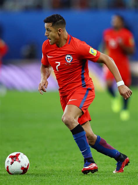 Check out the fifa 12. Alexis Sanchez reportedly meets with PSG about potential ...