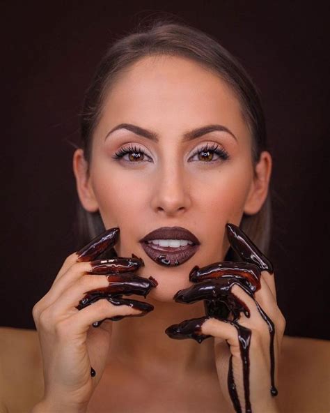 Watch the latest video from inês mocho (@inesmocho). Inês Mocho e a sua paixão por maquilhagem | Maquilhagem ...