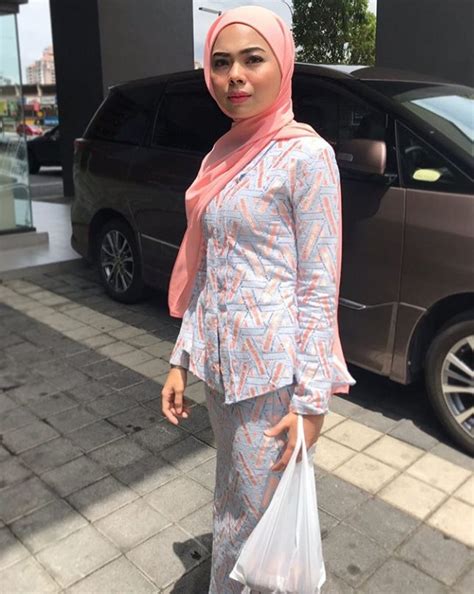 Awek baju kurung gelek sambil ramas2!!! Kurung Ketat Awek | www.picswe.net