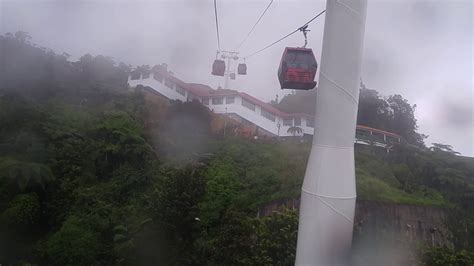 The awana cable car operates in between 7:00 am and 11:59 pm and it takes about 10 minutes from awana station to skyavenue station, genting highlands. Genting Highlands Awana Skyway Gondola Cable Car (Awana to ...
